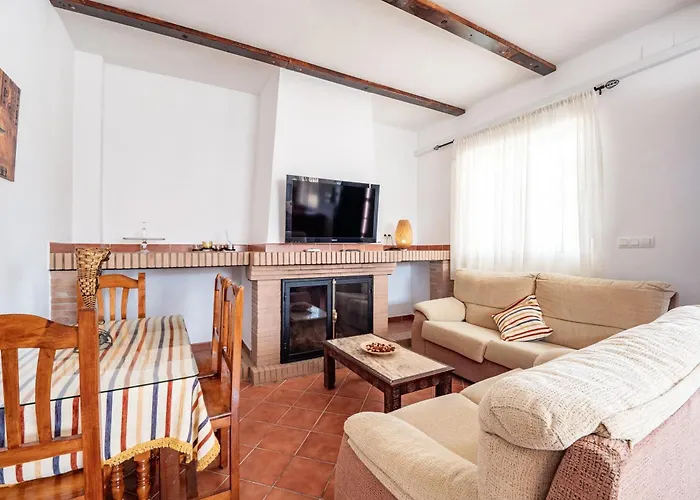 Casa Rural Montemayor